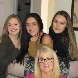 Meet your Posher, Cathie